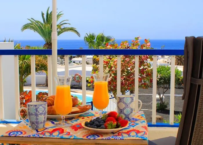 Apartment New Atalaya - Amazing Sea Views&fantastic Pool Puerto del Carmen (Lanzarote)